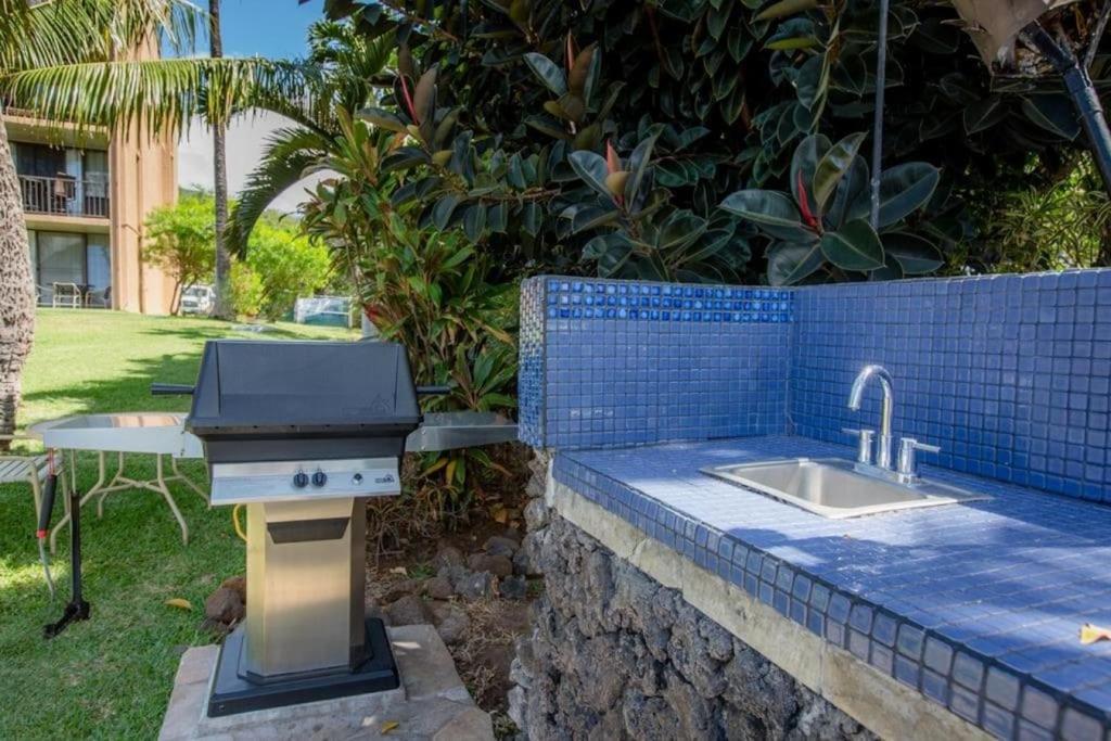 Stunning Maui Direct Ocean Front On The Beach, Walk To Beach From Condo, Watch Turtles, Whales, Ac In All Rooms Ocean View Pool And Spa Wailuku المظهر الخارجي الصورة