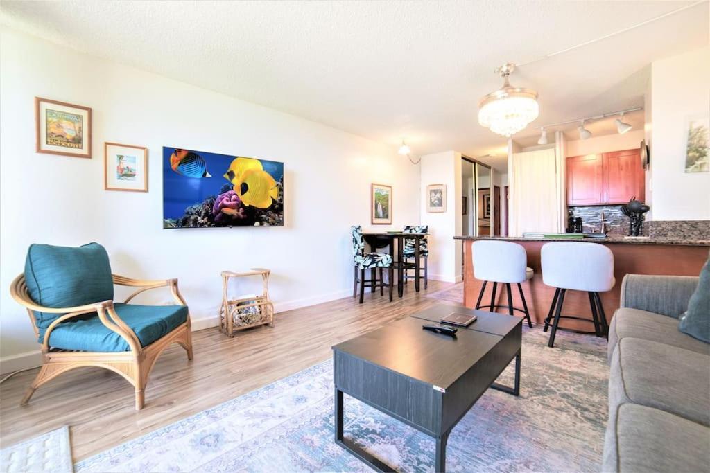 Stunning Maui Direct Ocean Front On The Beach, Walk To Beach From Condo, Watch Turtles, Whales, Ac In All Rooms Ocean View Pool And Spa Wailuku المظهر الخارجي الصورة