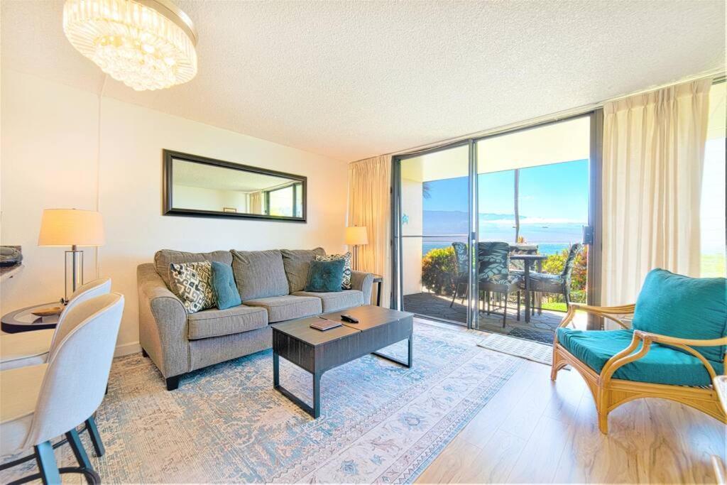 Stunning Maui Direct Ocean Front On The Beach, Walk To Beach From Condo, Watch Turtles, Whales, Ac In All Rooms Ocean View Pool And Spa Wailuku المظهر الخارجي الصورة